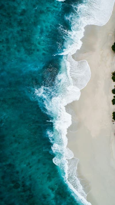 Coastal turquoise ocean waves